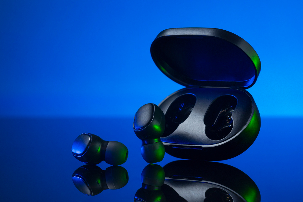 Choosing the Best Wireless Earbuds: A Guide by CodeWave BD